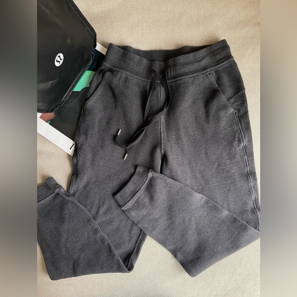 Lululemon Ribbed High-Rise 25” Joggers 7/8 Length In Heathered Black Size 4 - Picture 8 of 15